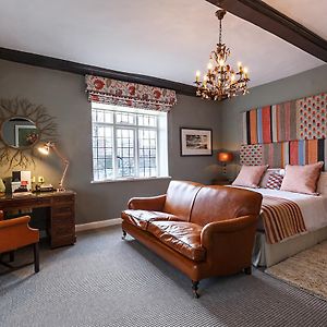 Deluxe First Floor Queen Room